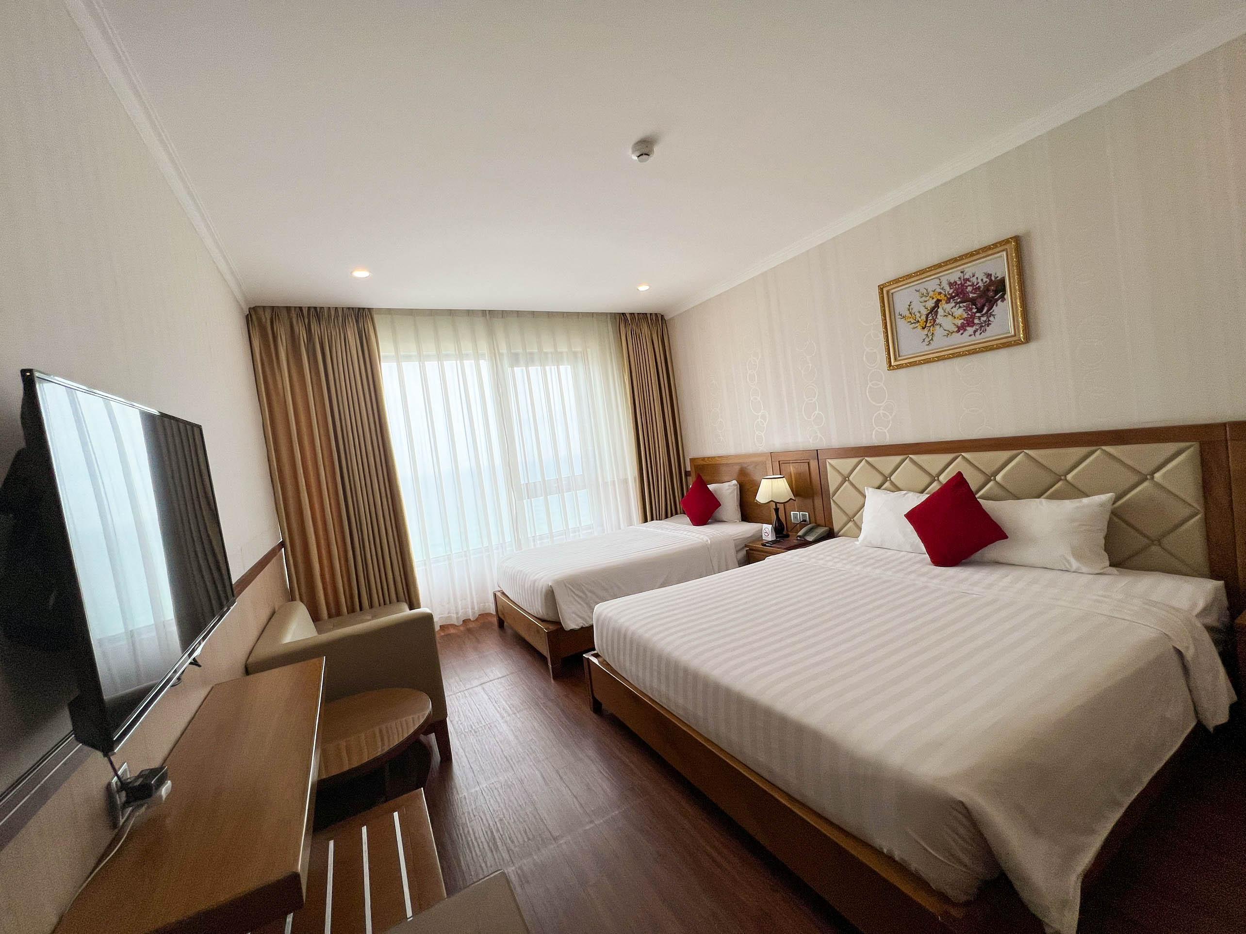Serene Beach Hotel Danang Экстерьер фото