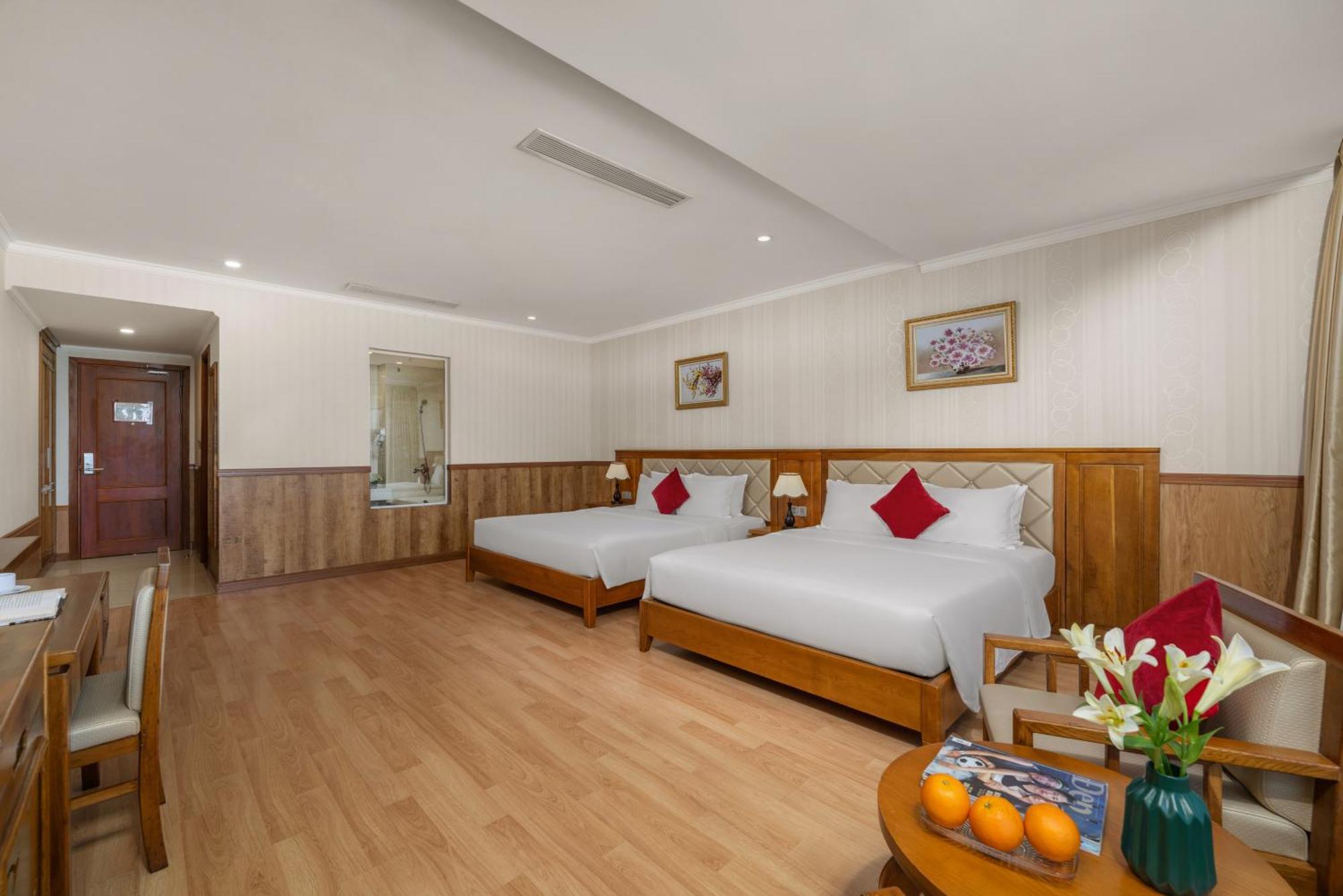 Serene Beach Hotel Danang Экстерьер фото