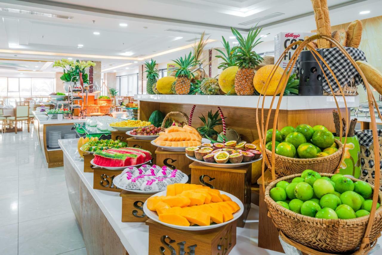 Serene Beach Hotel Danang Экстерьер фото